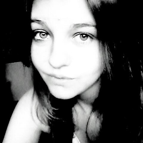 claudiaa197's profile picture. Hello People, whats up?. Please follow me ♥ ;** xoxo