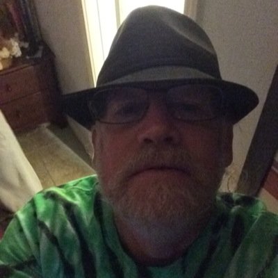 Accessibility coordinator and evangelist. Avid cyclist, hockey and football fan Remedial Twitter user. Tweets are my own.