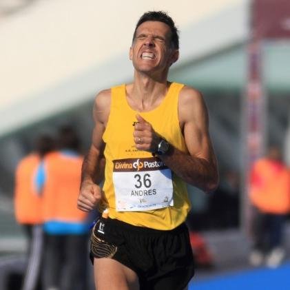 Random musings from runners, things they'll never say, and an occasional quote thrown in the mix. Be sure to RT and Favorite to share the word! Thanks!