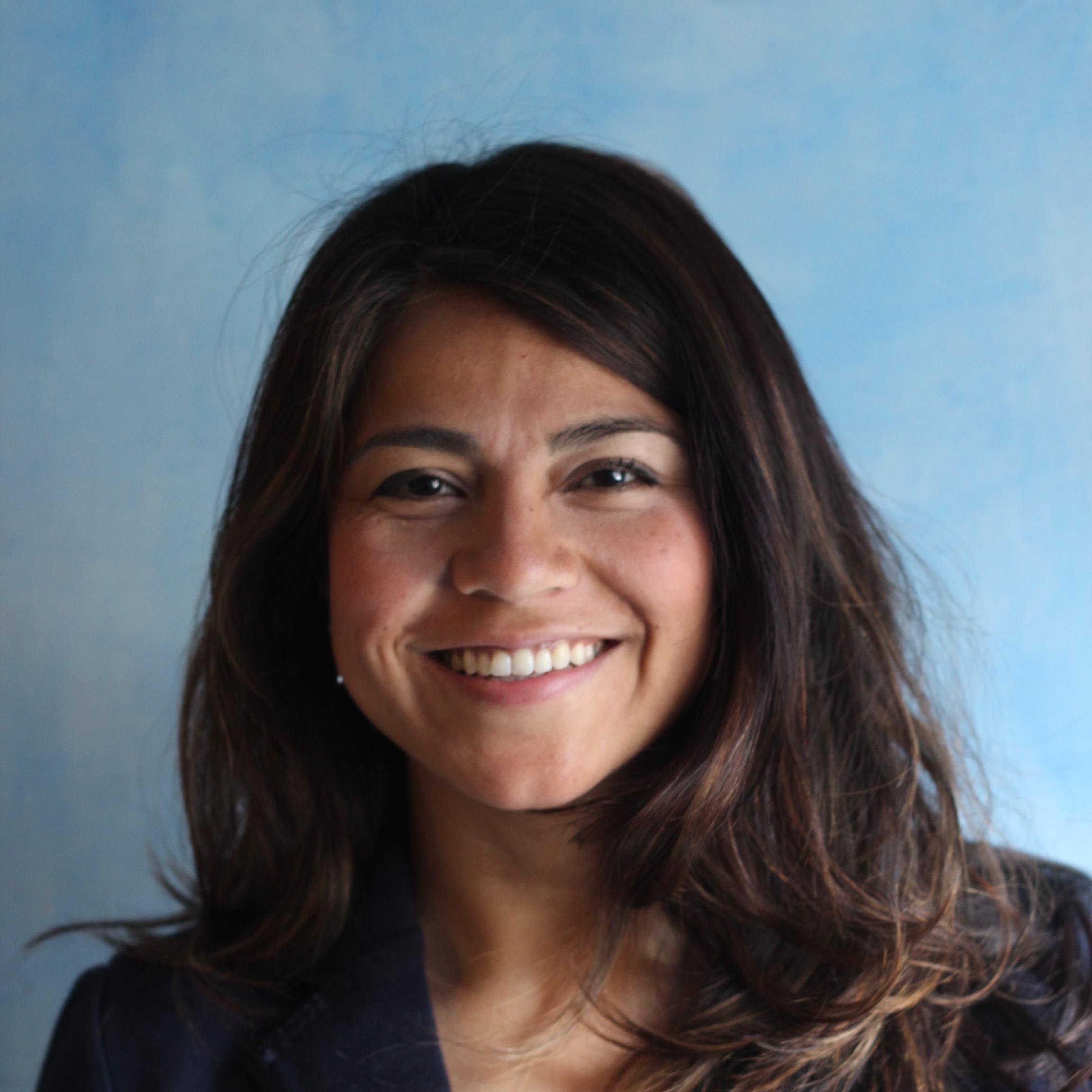 Psicóloga. Educadora social y Técnico de servicios socioculturales.