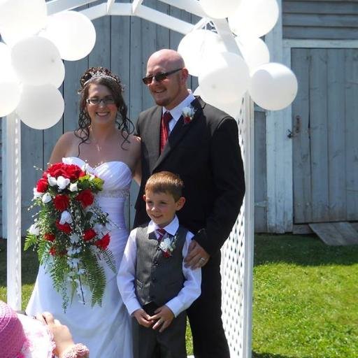 Im 27 years old im hard of hearing. I just got married to my best friend.
