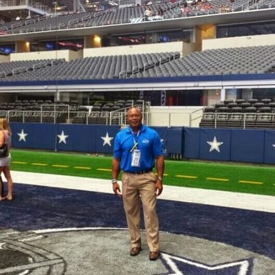 tenthson10's profile picture. 