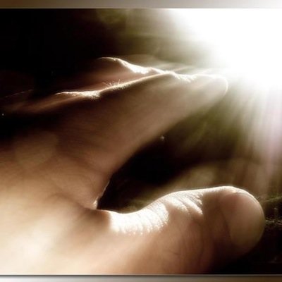 لَقد ثمِلَ قَلبي .. ما عادَ يتحملُ تَجرُعَ الحُزنِ أكثر