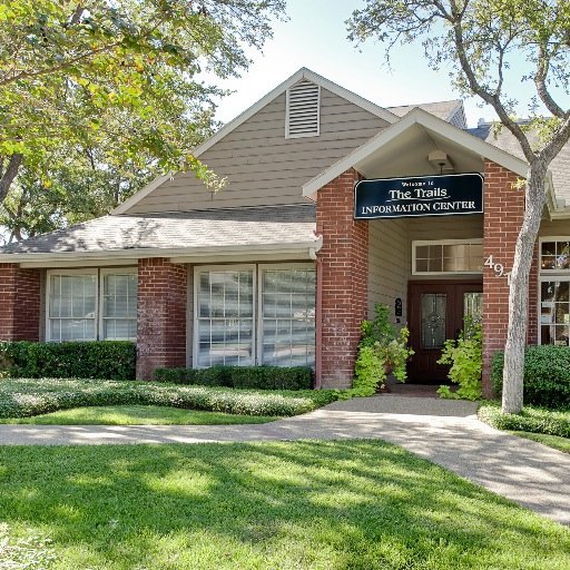 The Trails Apartments have wonderful views, an array of amenities, and are located only minutes from shopping, dining and entertainment!