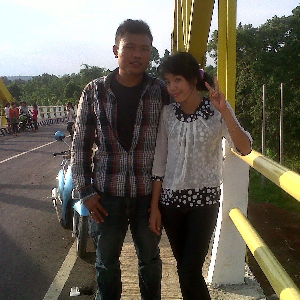 saktiaw50927109's profile picture. 