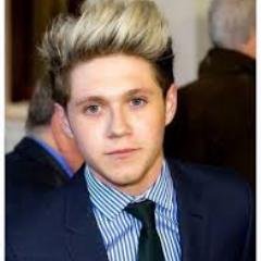 Hii!! My name is Foteini and I'm a #ProundGreekDirectioner!! My favorite of them is @NiallOfficial :D If you follow thanks...I'll follow you back!!:D
Greece