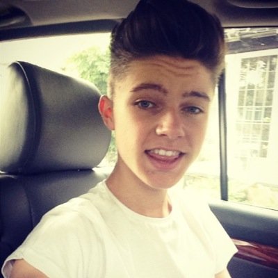 Just love Harvey❤️Follow back❤️ Alphadog Family❤️ 21/08/2014 9:33pm @OverloadMusic followed❤️