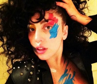 Música:little monster,riri,bey,brit,nicki,bruno mars,JT
Série:AHS,empire,agents of SHIELD
Filme:marvel,hunter games,divergente
PERFECT ILLUSION