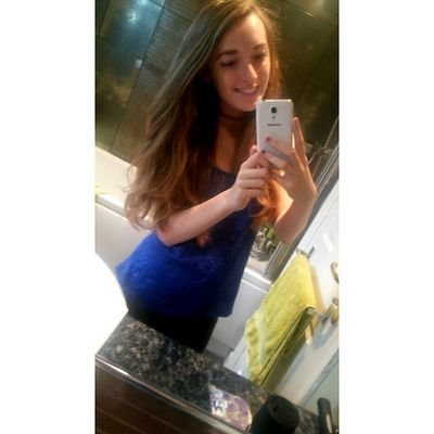 Beau and James from the janoskians, Calum from 5sos, smosh and shane dawson follow ♥ new twitter: @robynhill__