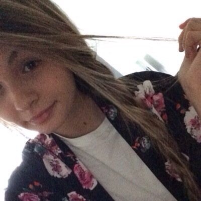 hottestfangirIs Profile Picture