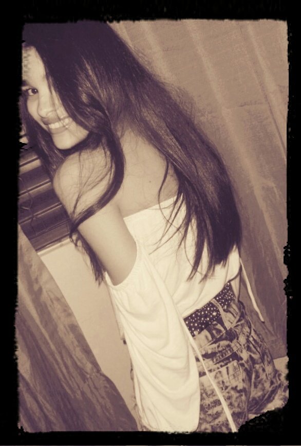”Ele é fogo, ele é grafiteiro  
Eu sou fã do Bieber gostosão, 
Supra no pé, Skate na mão 
Justin Bieber na alma,
E Kidrauhl no coração ❤️❤️❤️