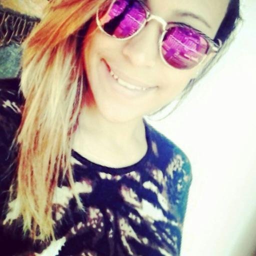 ზ A vida me ensinou a nunca desistir, nem ganhar, nem perder, mais procurar evoluir  ..
