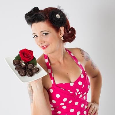 Working in small batches, every Oh Sheila! chocolate is made by hand with precision and care to bring you only best. Perfect for events, parties & gifts.