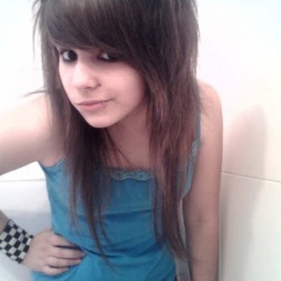Logan ish mine so nu touchy! 
Aiden is meh bubby.
I dont bite..hard. C;