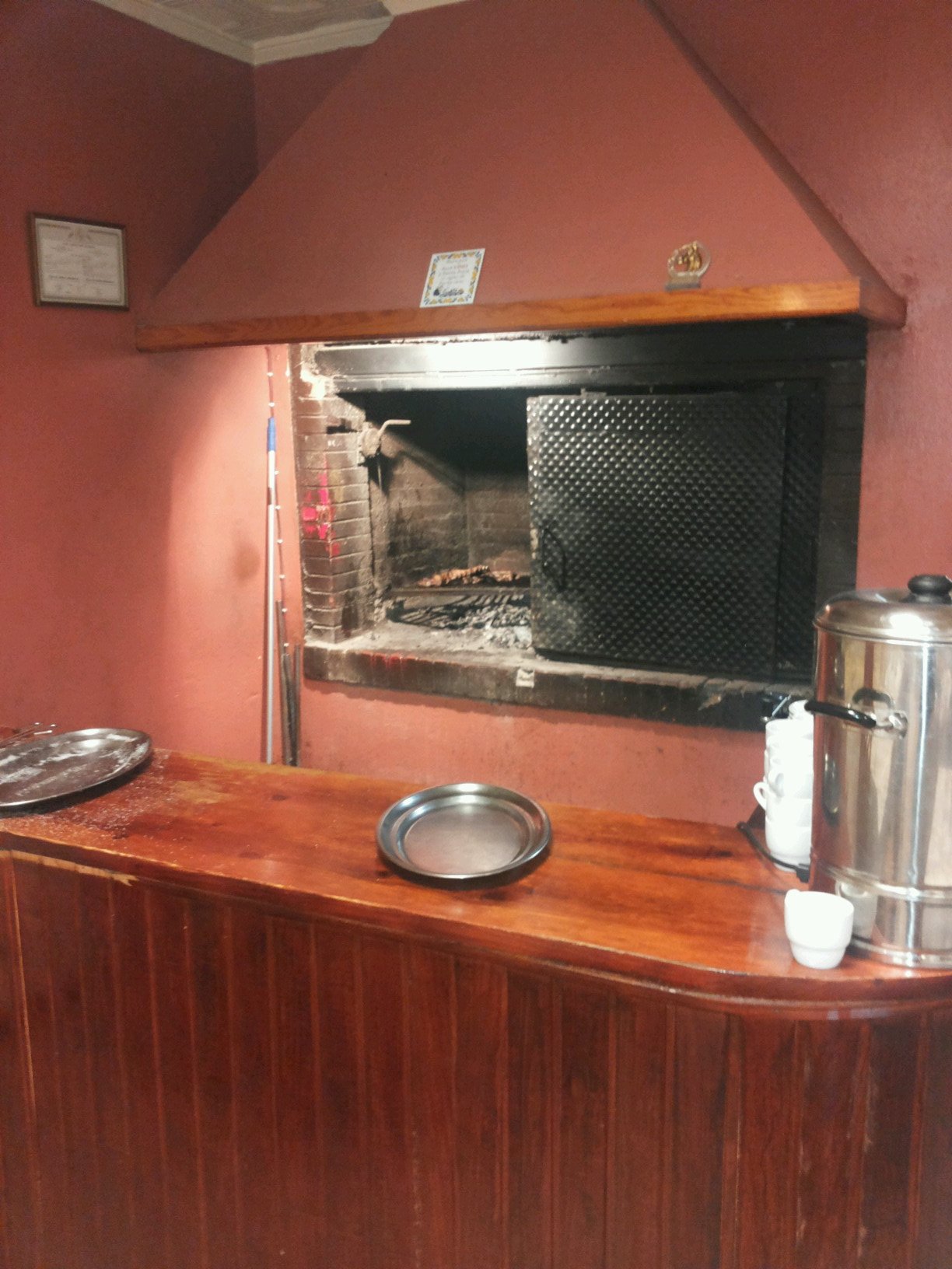Restaurante Sabino, hotel, parrillada, comidas por encargo... Atoparasnos en Avd. Dr Martínez Pardo 123 ( Teixeiro, A Coruña ). Tlf: 981-789-167