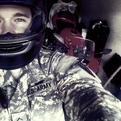 California | Country boy | Proud Airborne Fister for the U.S Army | IG: @Gunny_45 | #TheFamily