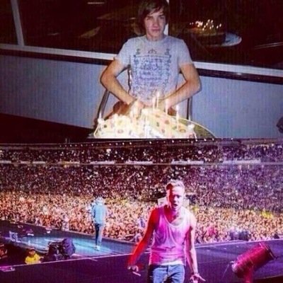 RT THIS TO LET LIAM KNOW THAT WE ARE PROUD OF HIM https://t.co/1o8goZeXSY PLS FOLLOW @GJG_Daily