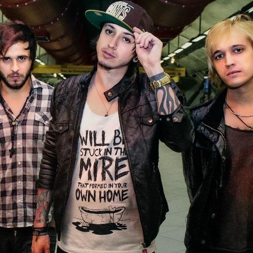 Fã Clube Dedicado a Banda: HEVO 84 *-* Since: 19/05/11 OFICIALIZADO por @rennefernandes dia: 06/07/11 Dona: @_Miih84_s2 É nois que avoa \o/