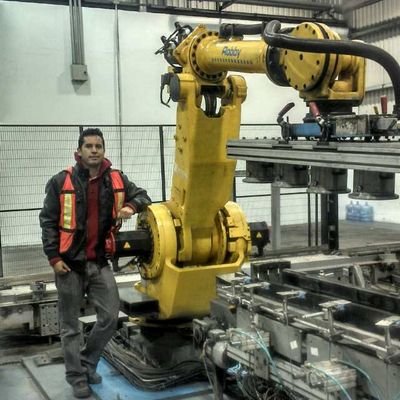 javaldovinos's profile picture. 