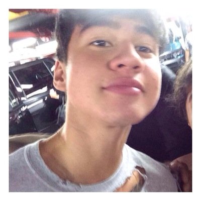 calum hood makes me want to punch myself in the face :)