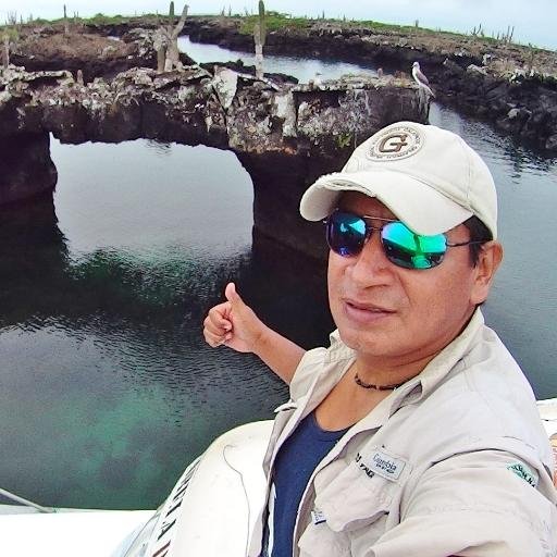 Vivo en un hermoso paraíso llamado ISABELA (Galápagos).
Periodista de profesión y Guía Naturalista.
Apasionado por la fotografía y soñador de un mundo mejor.