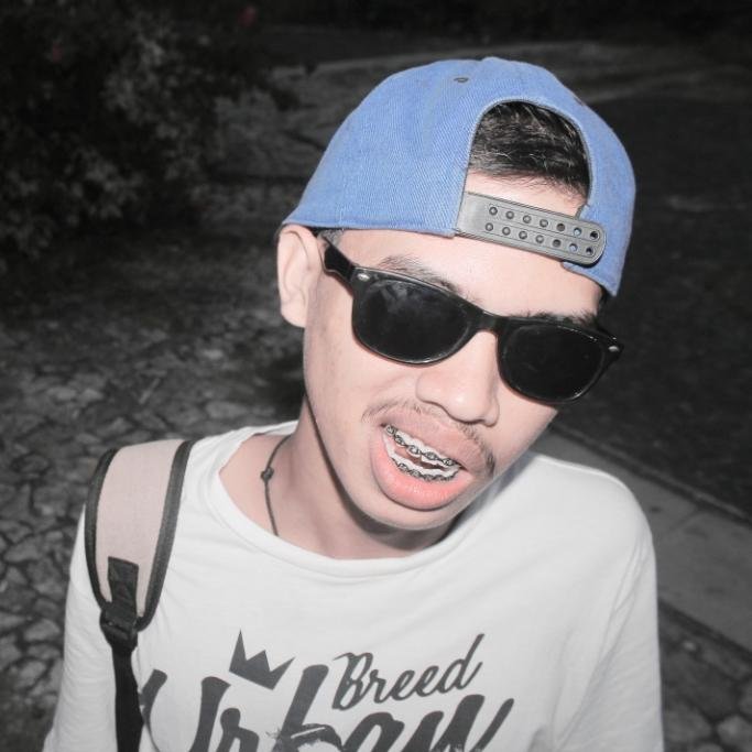 Longga_P's profile picture. Bangkit Melawan atau tunduk di tindas!!FUCK