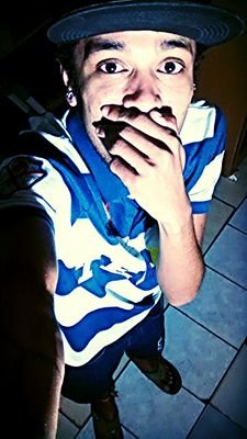 luiiizgusstavo's profile picture. Quero Mais Que O Mundo Se Exploda !! Vol Ficar Sentado Vendo Ele Pegar Fogo .. Sorrindo