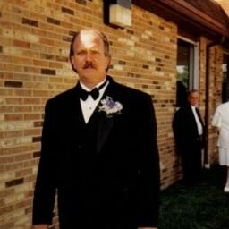 Drummer / singer and song writer that started the BWB Band and we will rock till we can't do it anymore. if your in the Cleveland Ohio area come hear us we won'