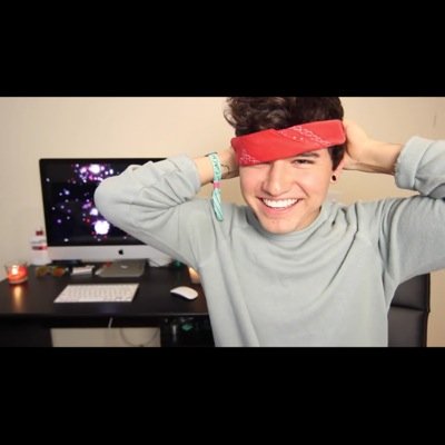 Go follow @lawleycats cause she gave you a free follow 

and rt the link ily bye