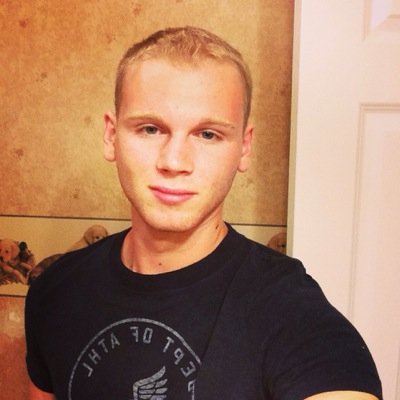 Steviebeats! beatboxer, college student, living life. Vine! Hmu Steviebeats trying to get to 2000