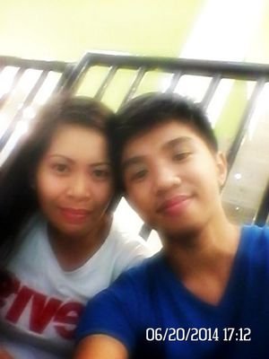 KhenLavarro's profile picture. 