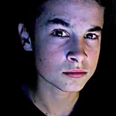 dm us things you want to confess about o2l or another fan! its all anonymous ;-)