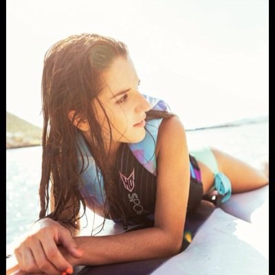 gabyseldner's profile picture. Happiness only real when shared.