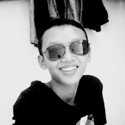 om_surr's profile picture. 