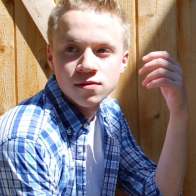 Hello, since i gave you a free follow it would mean so much if you could follow @theJakeBrewer (aka me), please read tweets for a message from me!