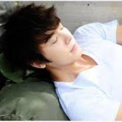 Allah Swt|Iam ELF|
I've a dream|and I'll make it come true| DH & KH are ma boy ^^|89 SHS|XI mia II