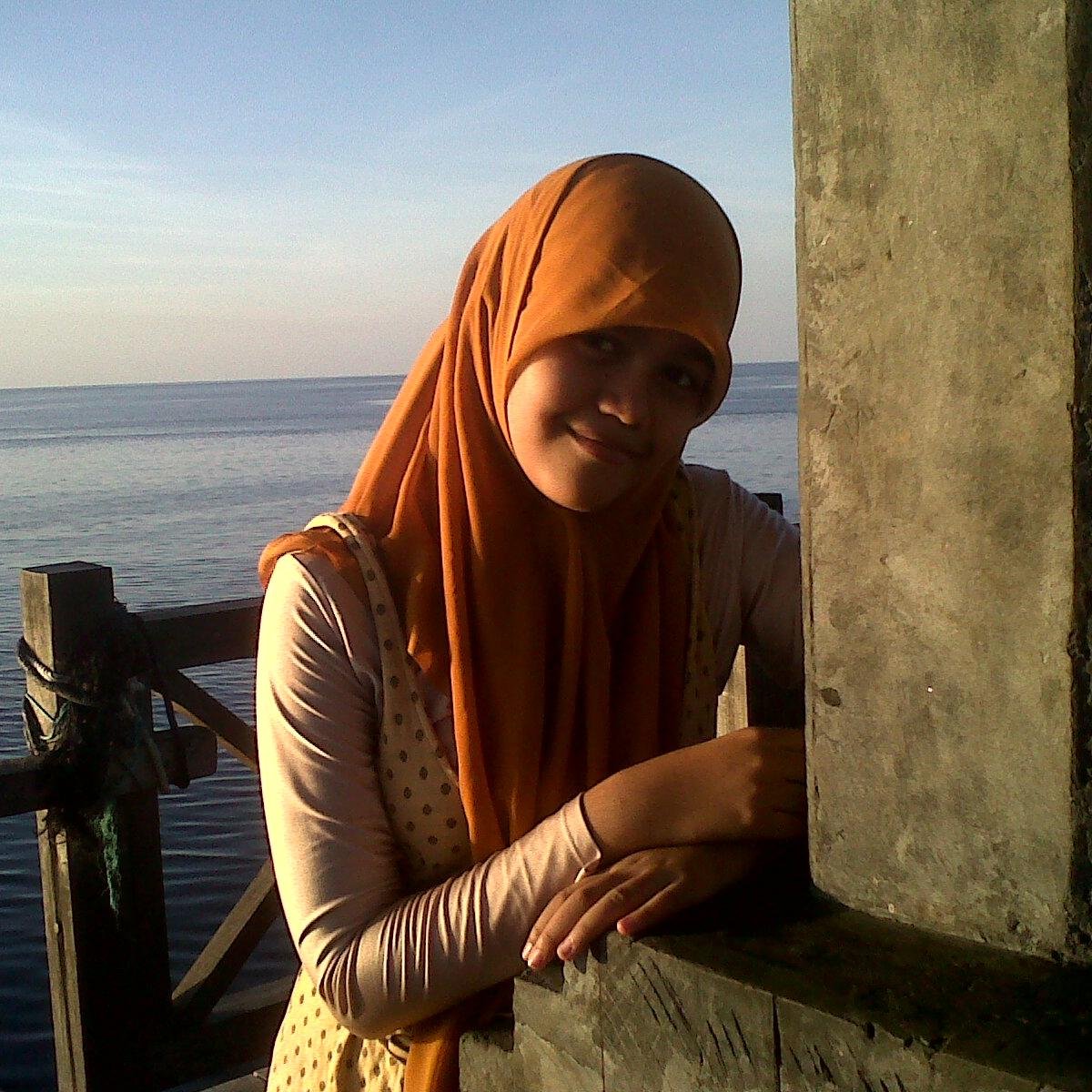 halilahb's profile picture. ☺Sebenarnya aku ini manusia yg tidak sempurna,tetapi,hanya ALLAH Swt yg maha sempurna☺