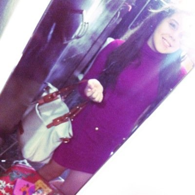 500Lindap's profile picture. Hay persona que llegan a ser tan importantes a tal grado que cuando se van, no vuelves a ser la misma:')