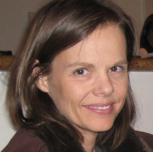 Business Owner, Mother, Wife, Traveller, Petowner and making money using twitter
