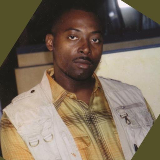 csanmove's profile picture. My love for music is unparalleled!