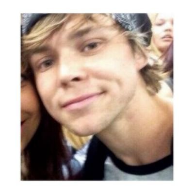 cliff45fg's profile picture. FOLLOW @StrongDemetriaL