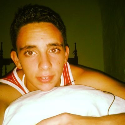 Ablar de mi es facil ser como yo es lo dificil
seguidme porfiss