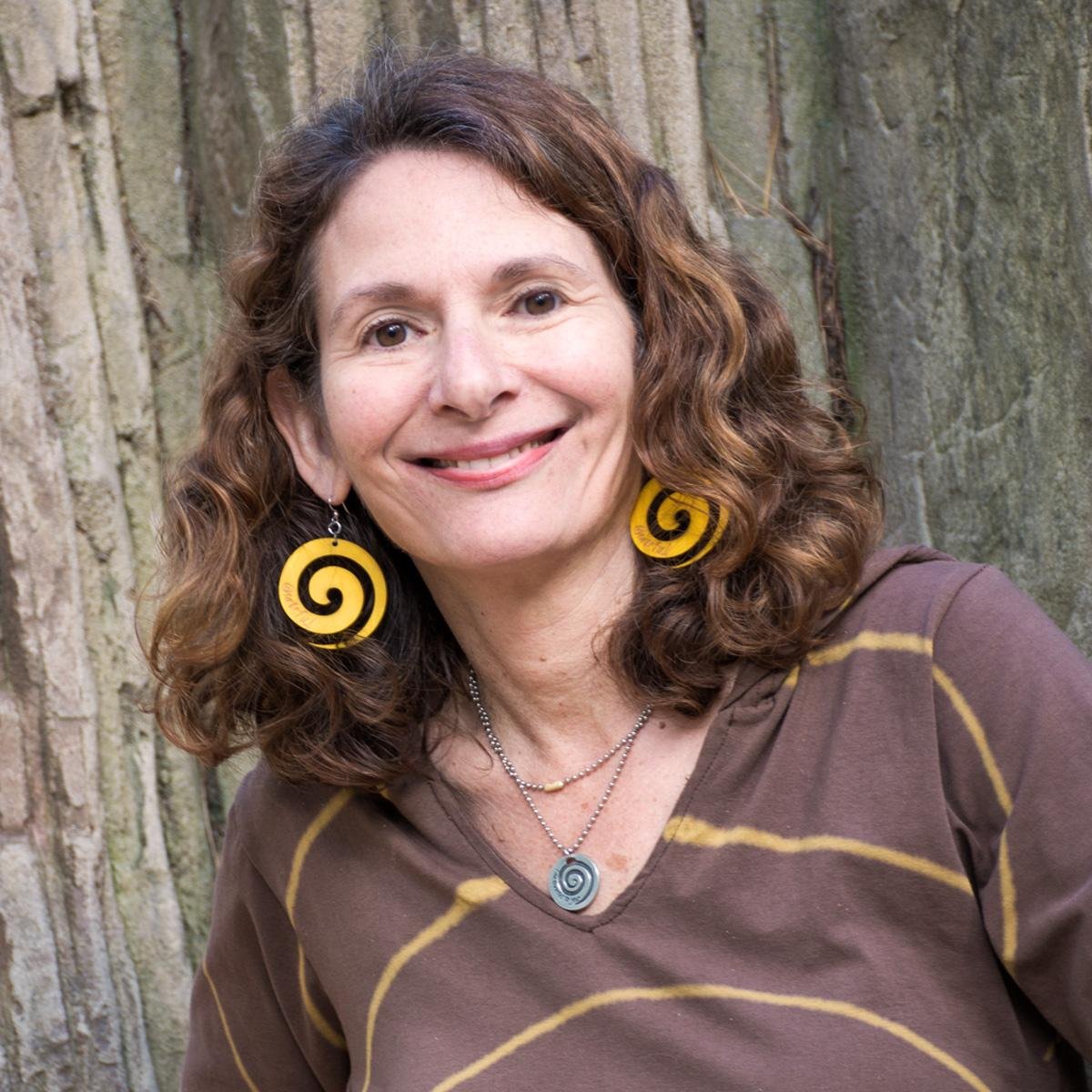 http://t.co/69StTnIC3H The Gratitude expression company. Expressing Gratitude creates infinite Happiness. Inviting you to be part of growing the spiral.