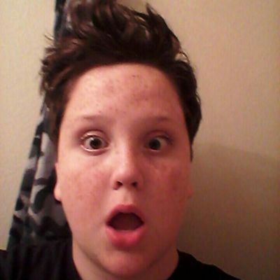 8d80939f0b84469's profile picture. like I love someone but older than me, but why would it matter if im 40 she would be 43 so not that old so if someone is 14 and ur 11 why does it matter?