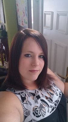im 24 and have two beautiful boys called joshua craig whos 6 and denni-lee whos 8 weeks xx