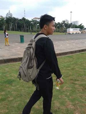 rezki_nugraha12's profile picture. beramal untuk dunia dan akhirat | i love indonesia|12'16| 236'27