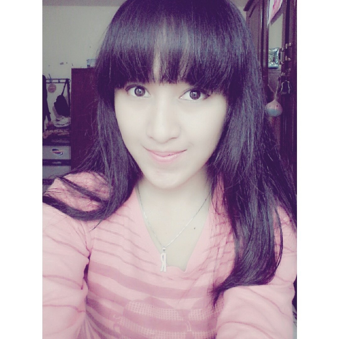 Rheffi Annisa // public relation // Entrepreneur// Fashion Director of boutique // director of Tani abadi/Rissa Tani/Rm.Bunda PIN : 749DED69