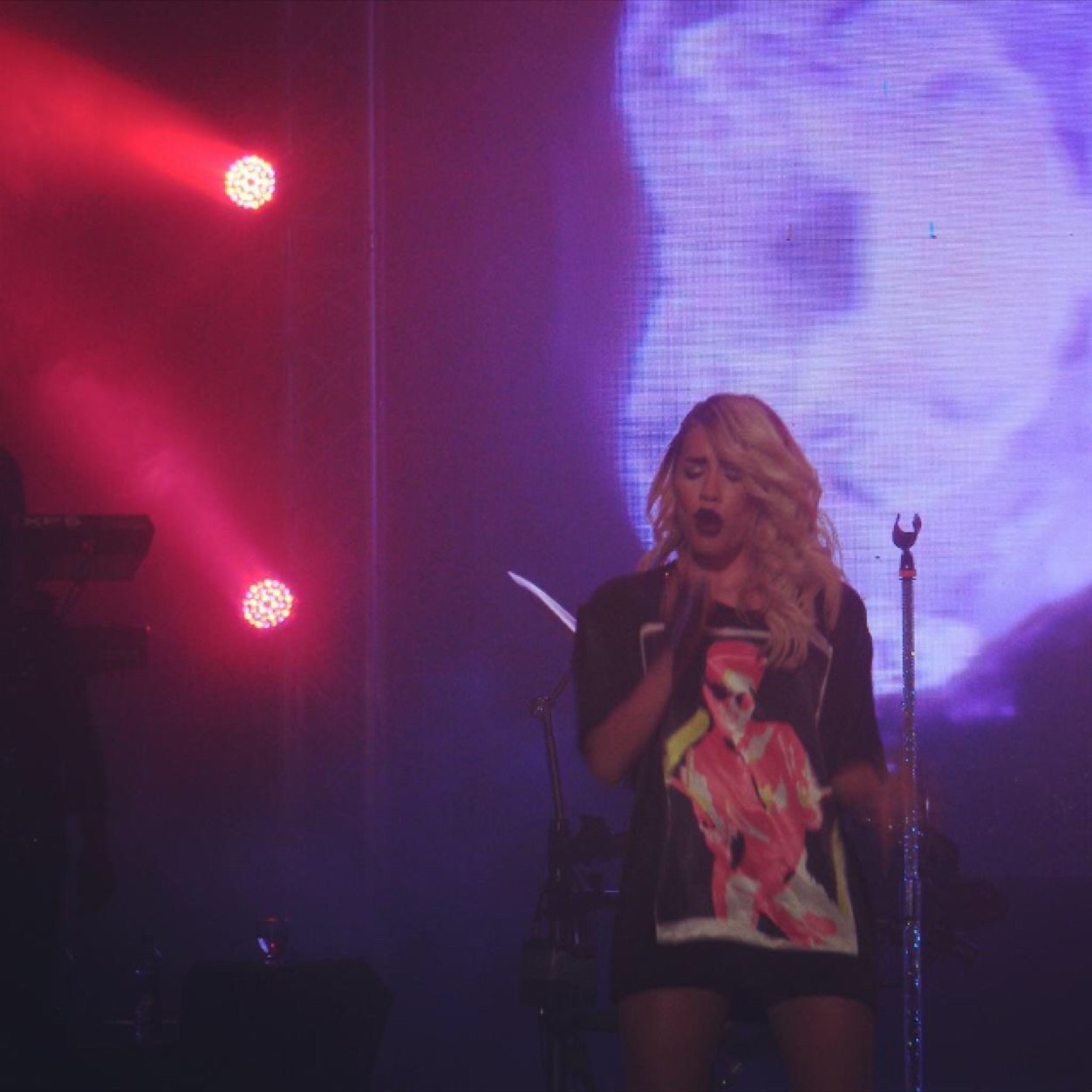 @laliespos y @angelatorresok MI VIDA