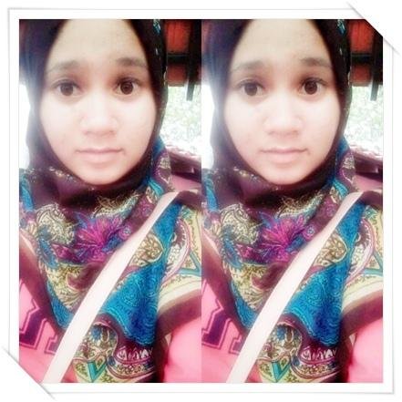 haloo i'm eira ezara, just call me eira , 19 , rengit batu pahat johor . one more thing , i don't like you arrogant . alright ?