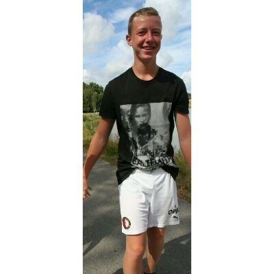 stiekem is floris homo!! @FLORIS_van_Rooi